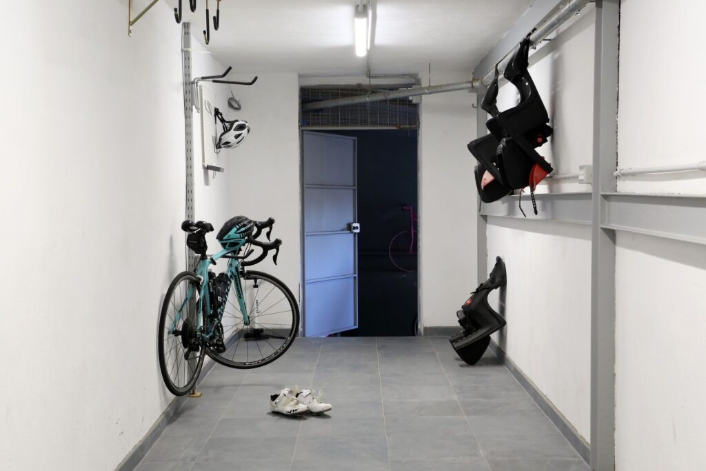 Hotel con bike area Hotel con bike area