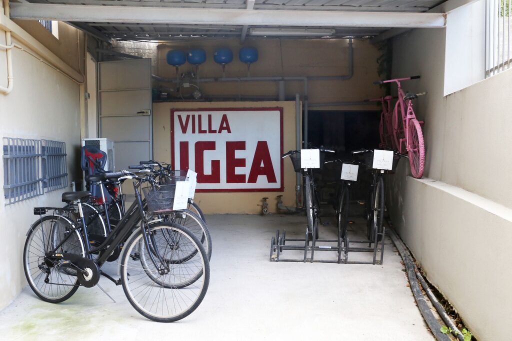 Hotel con bike area Hotel con bike area