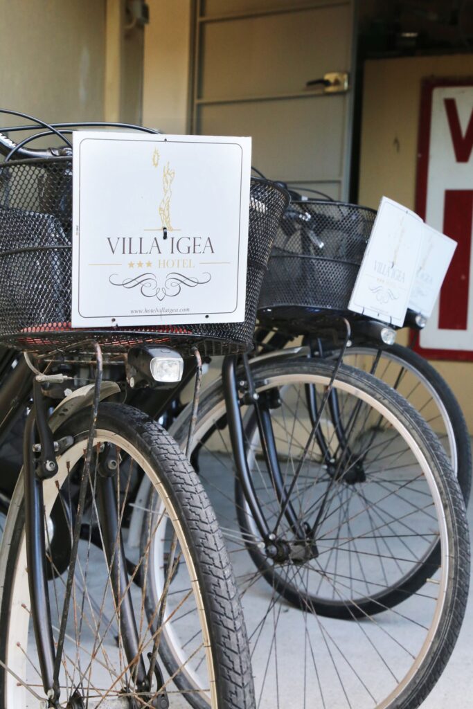 Hotel con bike area Hotel con bike area